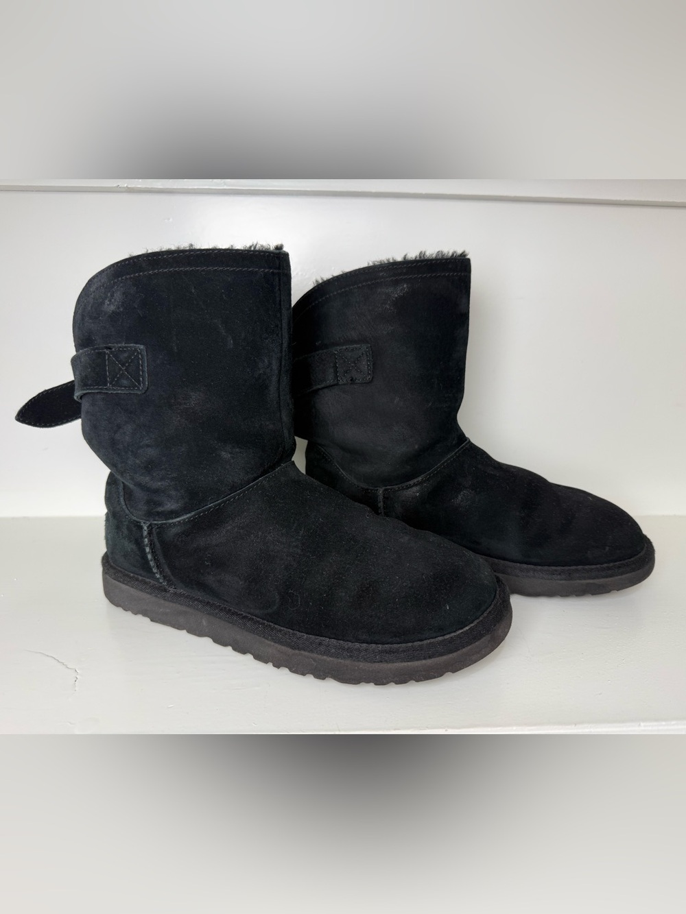 UGG REMORA BLACK SUEDE BOOTS